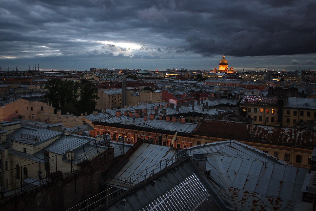 Ночной Петербург с крыши