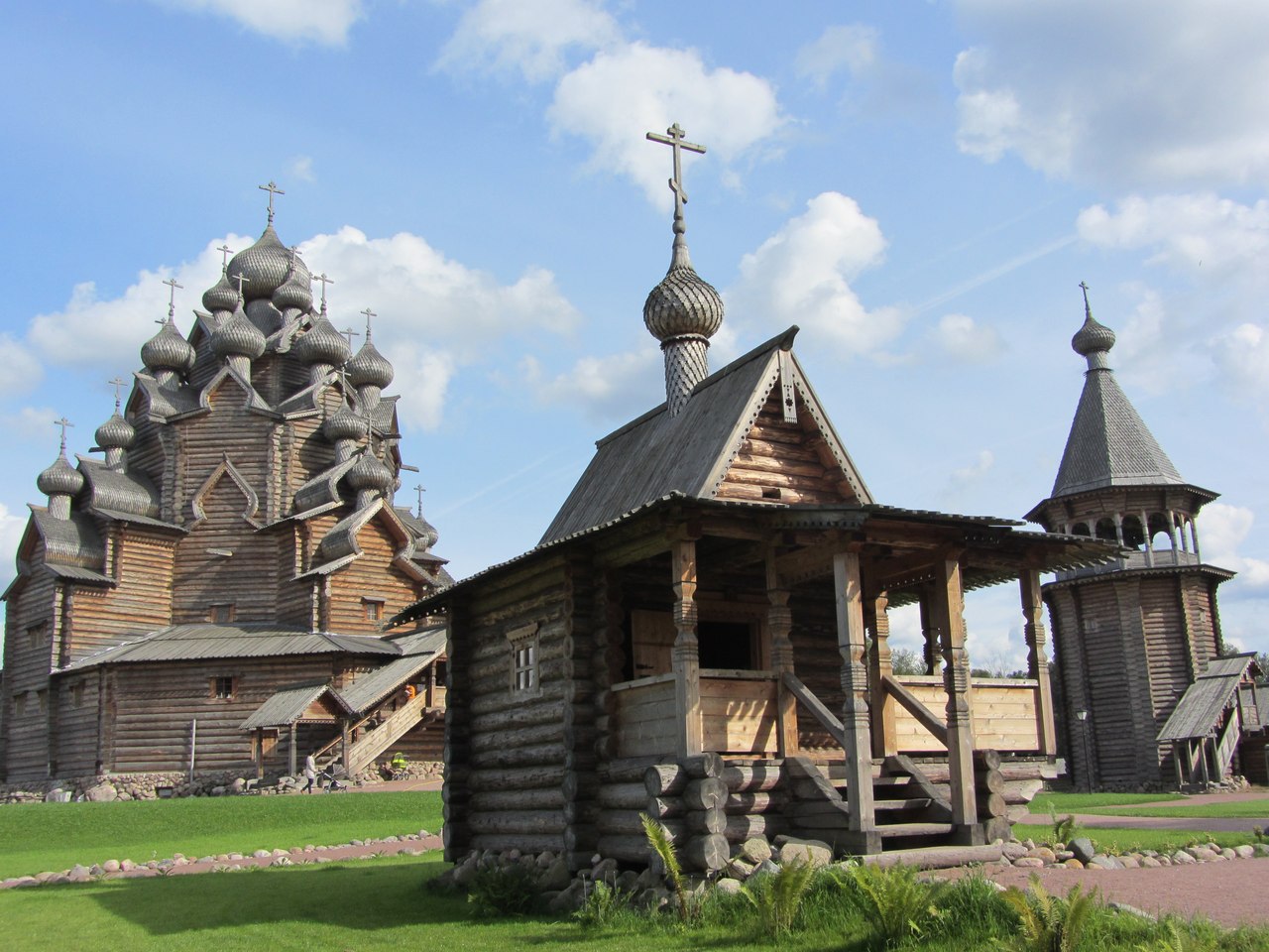 Памятник зодчества 4. Усадьба Богословка Покровская Церковь. Парковый комплекс усадьба Богословка в Невском лесопарке. Церковь Богословка Невский лесопарк. Покровская Церковь (Невский лесопарк).