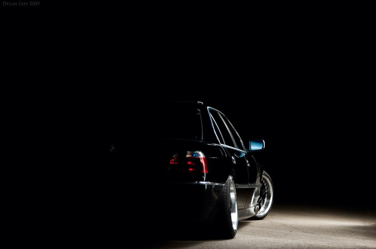 BMW e38 в темноте