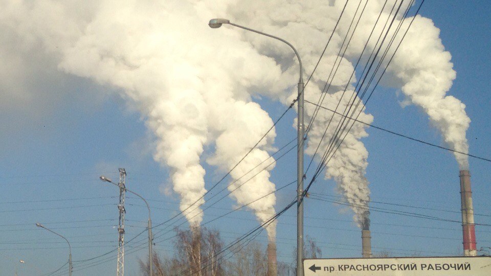 Воздух красноярск. ТЭЦ 1 Красноярск загрязнение. Красноярск ТЭЦ дым. Экологическое состояние Красноярска. Газоход ТЭЦ 1.