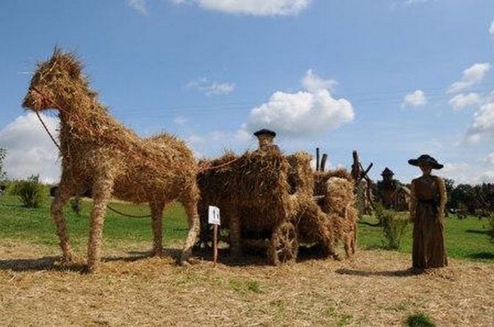 Поделки из тюков сена своими руками фото