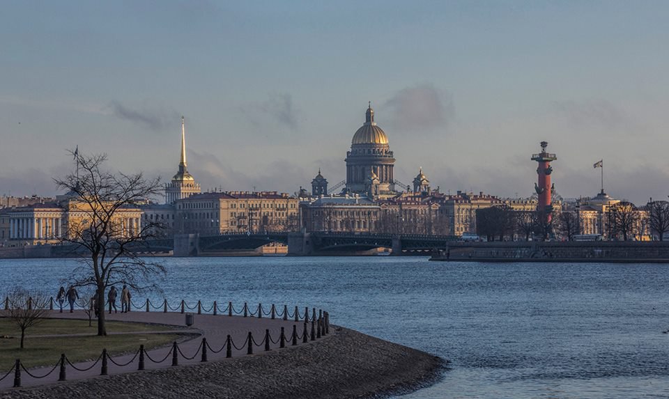 Петербург в конце апреля. Наводнение в санкт-петербурге. Санкт-петербург в апреле. Санкт-петербург в конце апреля. Петербург в апреле.