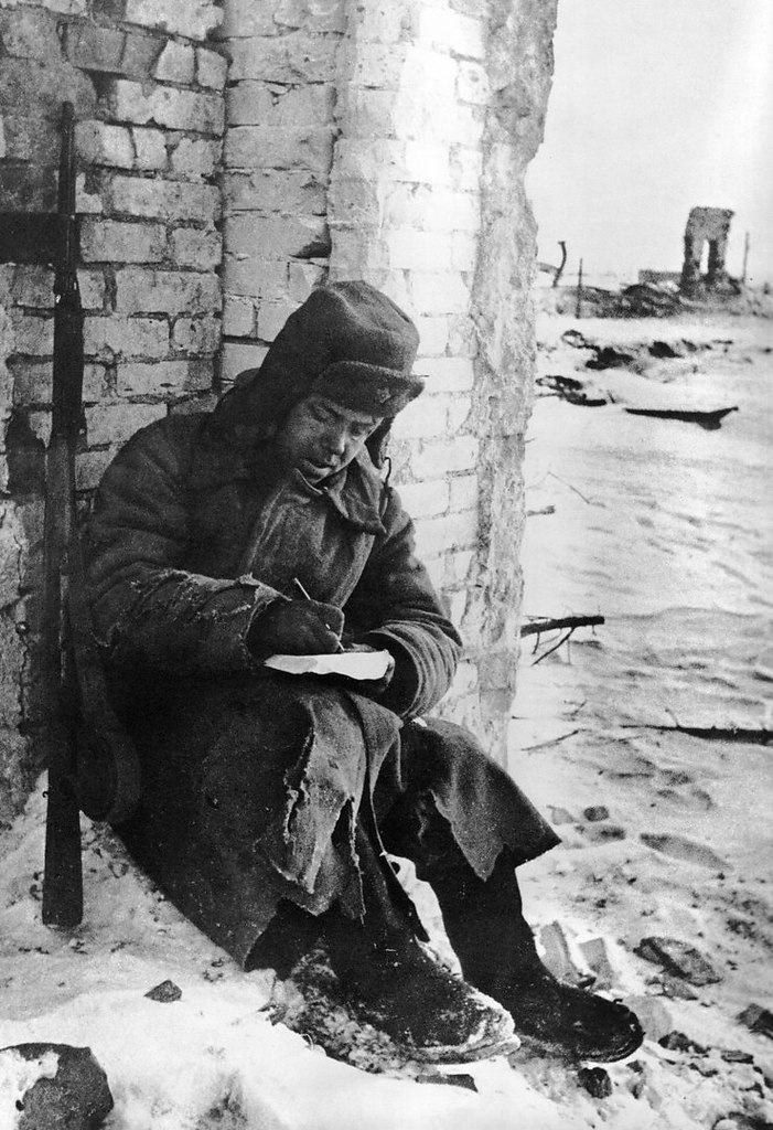 картинки солдат пишет письмо домой с фронта можно ограничиться нанесение