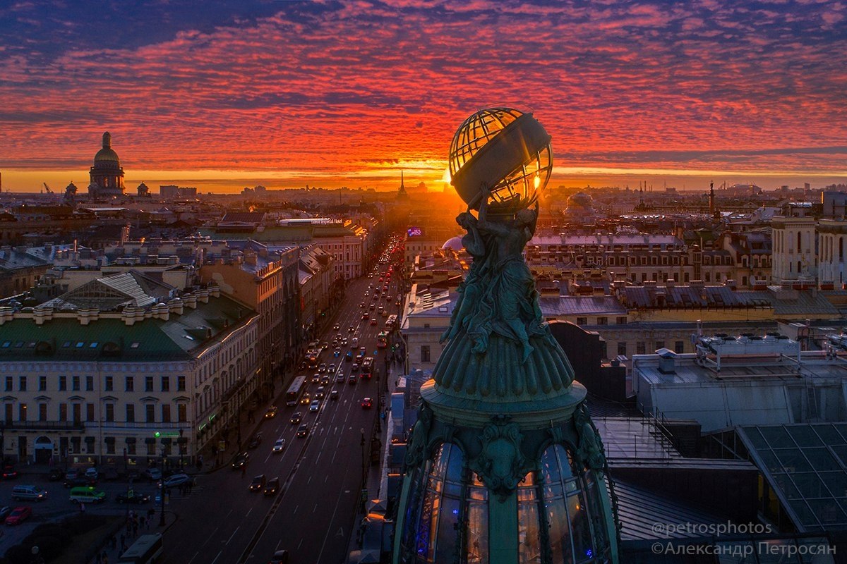 Санкт Петербург дом Зингера Казанский собор