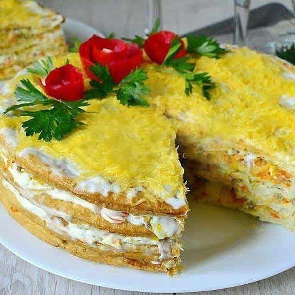 Закусочный торт из коржей. Закусочный Наполеон с рыбной консервой. Пирог Наполеон закусочный с консервой. Закусочный торт Наполеон с консервой. Закусочный торт «Наполеон» snack Cake 