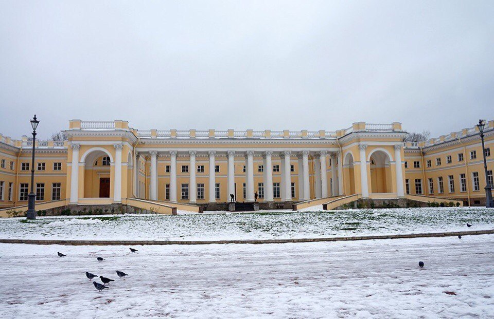 Александровский дворец в пушкине