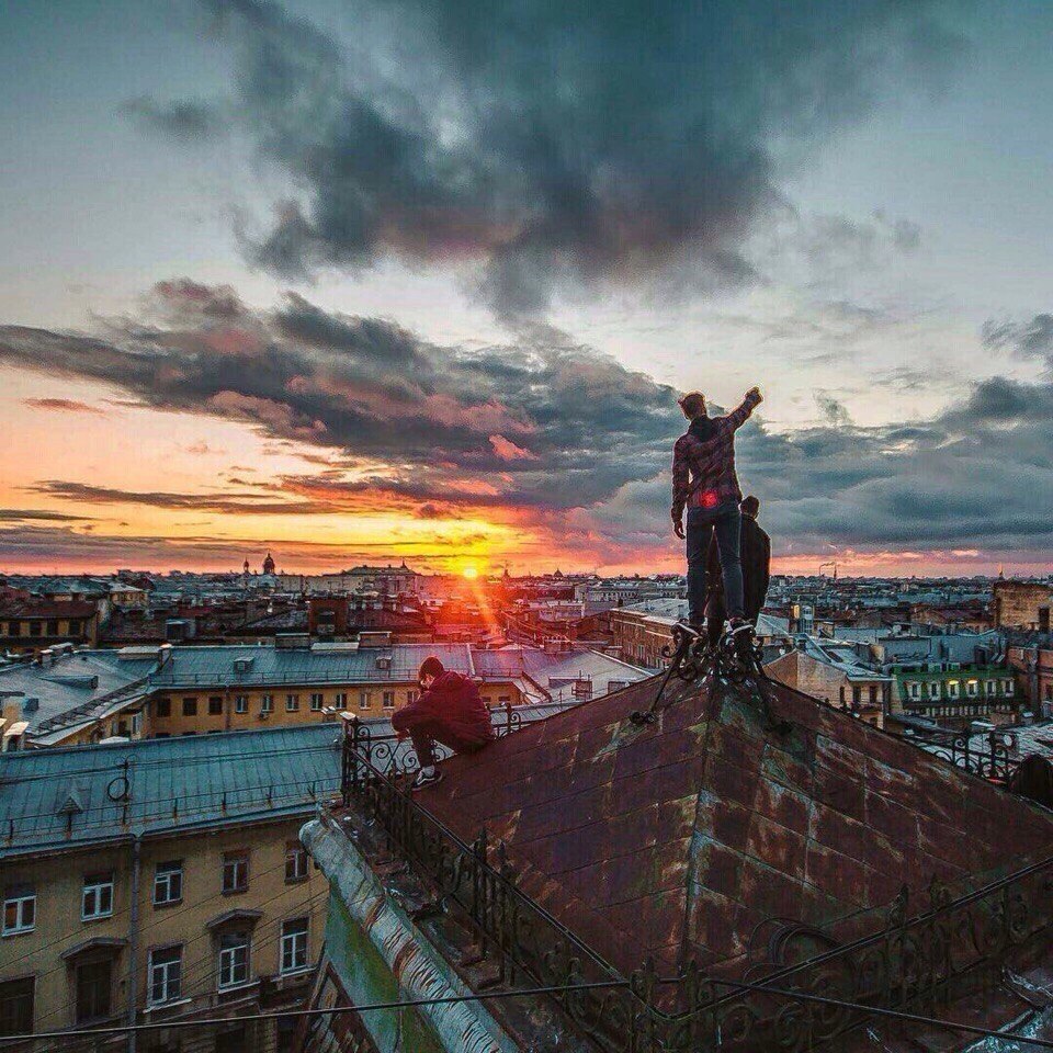 По крышам города стучит. Крыши Санкт-Петербурга. На крыше. Крыши Питера.