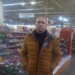 alex, 47 , 