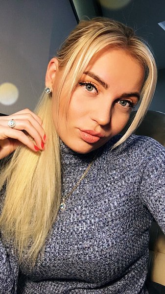 Голая аня чери