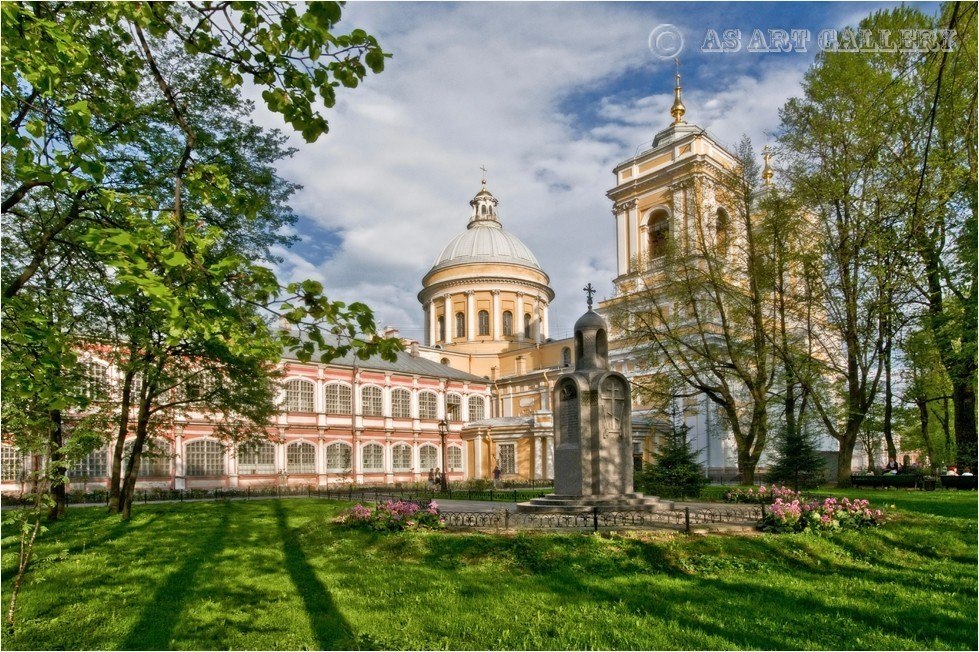 Александро невская лавра в санкт петербурге. Александро-Невская Лавра в Петербурге. Александро-Невский монастырь в Санкт-Петербурге. Свято-Троицкая Александро-Невская Лавра в Санкт-Петербурге. Монастырь Александро Невская Лавра.