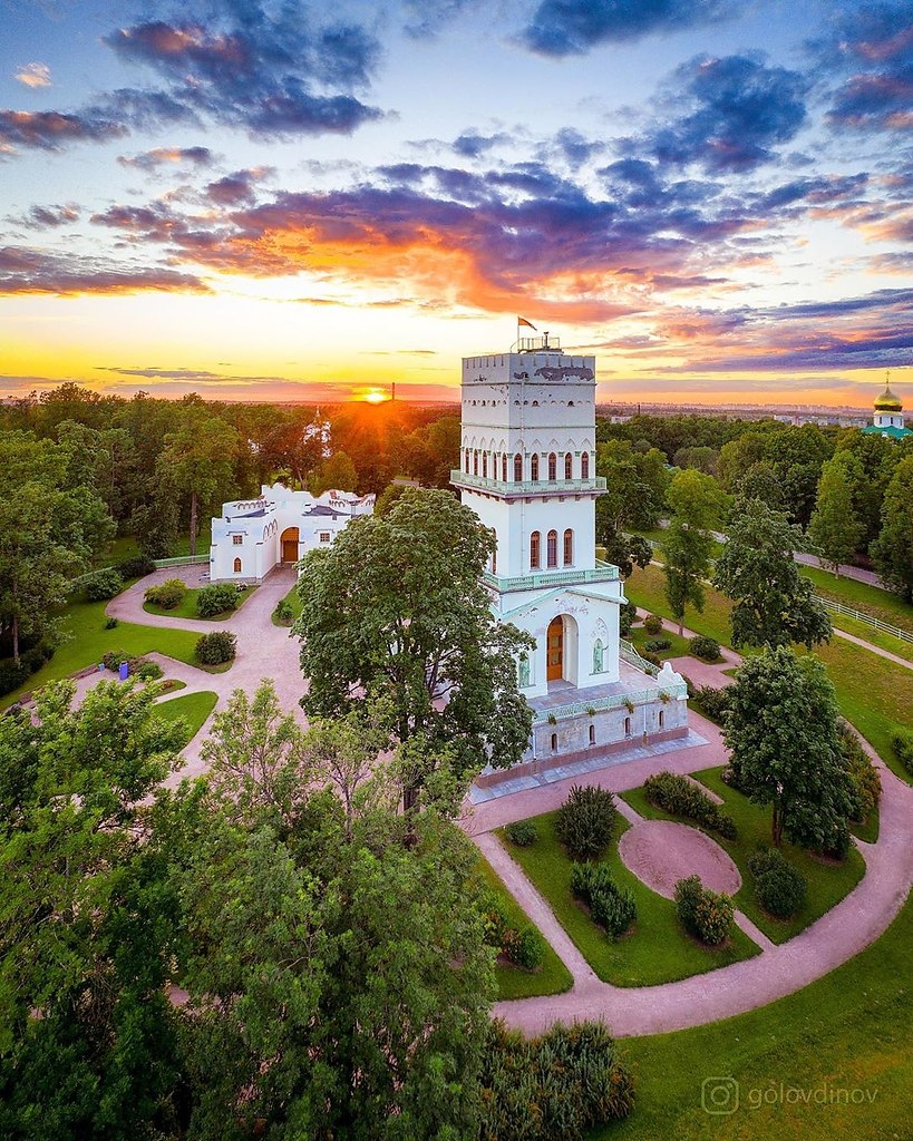 Александровский парк белая башня