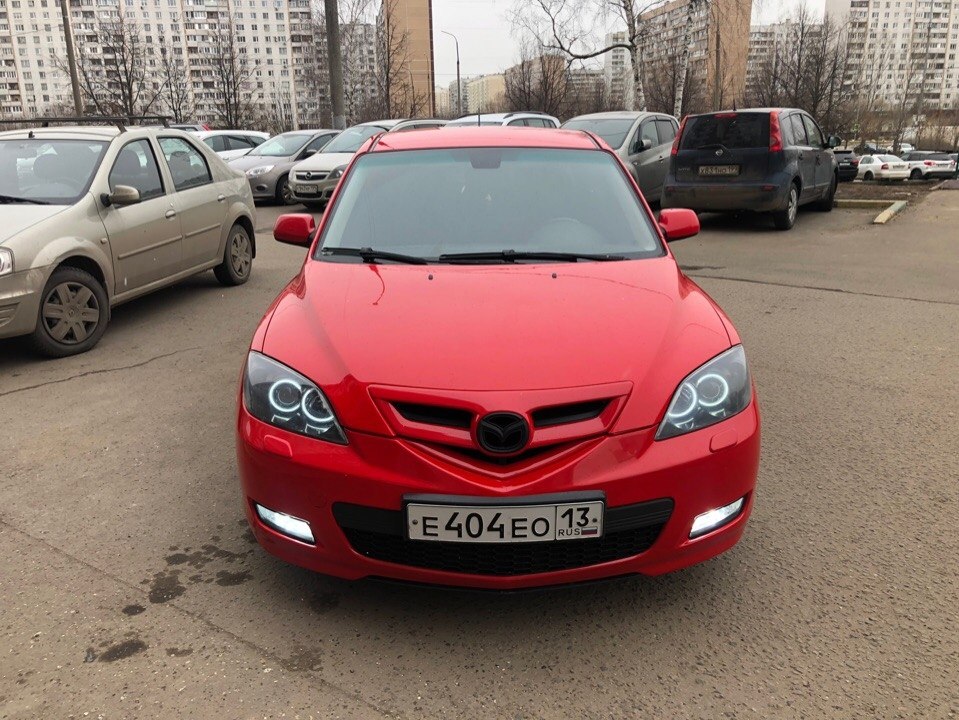 Авито купить mazda. Красная Мазда 3 гос номер 236. Мазда 3 гос номер е328мс177. Мазда 3 2005 гос номер Москва. Мазда 3 2017 передний гос номер.