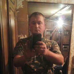 Иван, 25 лет, Павловск
