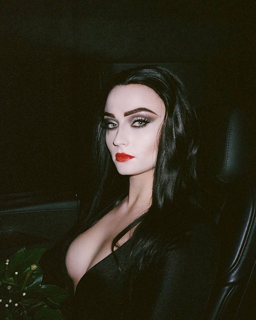 Sophie turner as morticia