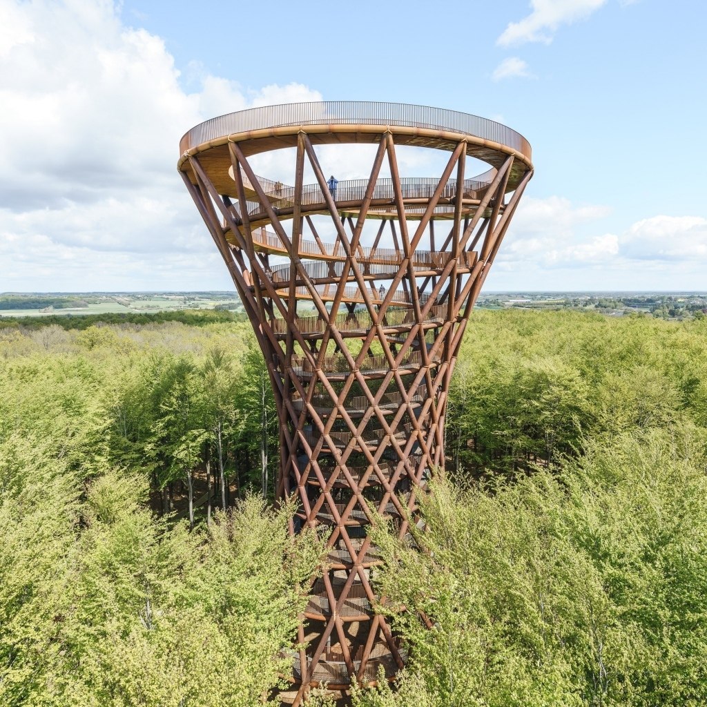 Camp Adventure Forest Tower