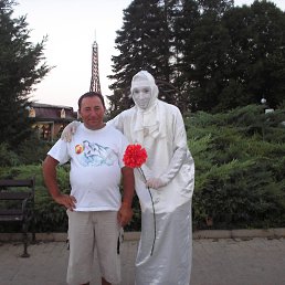 ADRIANO, 50 , 