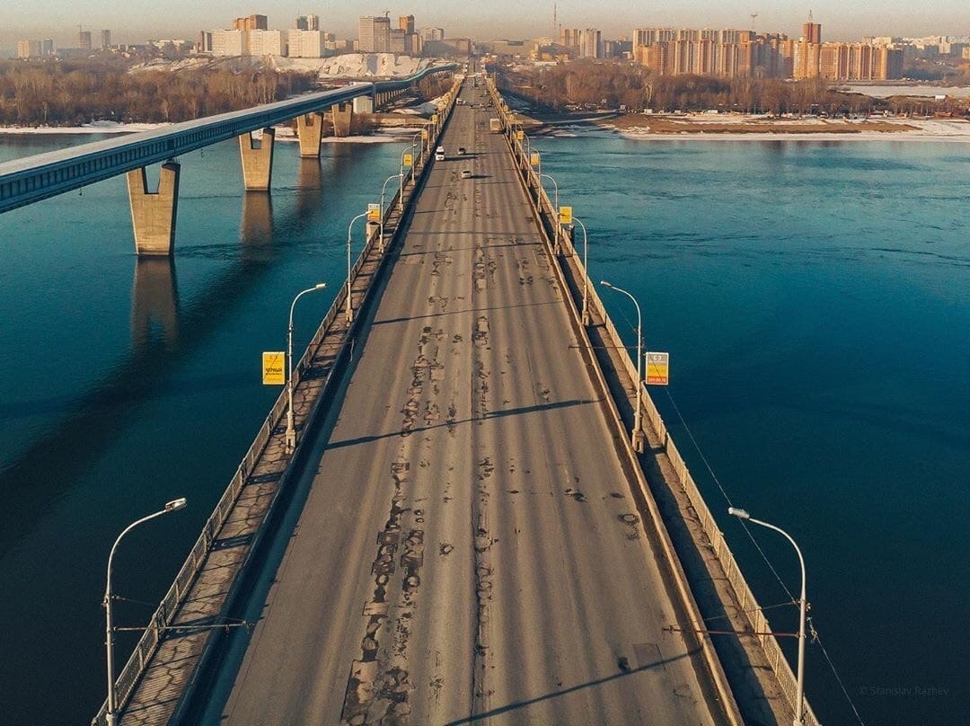 Левый берег соединить. Октябрьский мост Новосибирск. Коммунальный мост Новосибирск. Октябрьский (коммунальный) мост. Октябрьский мост 2022 Новосибирск.