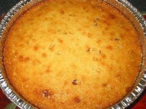 Манник с изюмом.Нам потребуется:-1 стакан манной крупы -1 стакан кефира -0.5 стакана сахара -80 гр. ... - 4