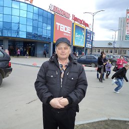 Виктор, 58 лет, Сокол