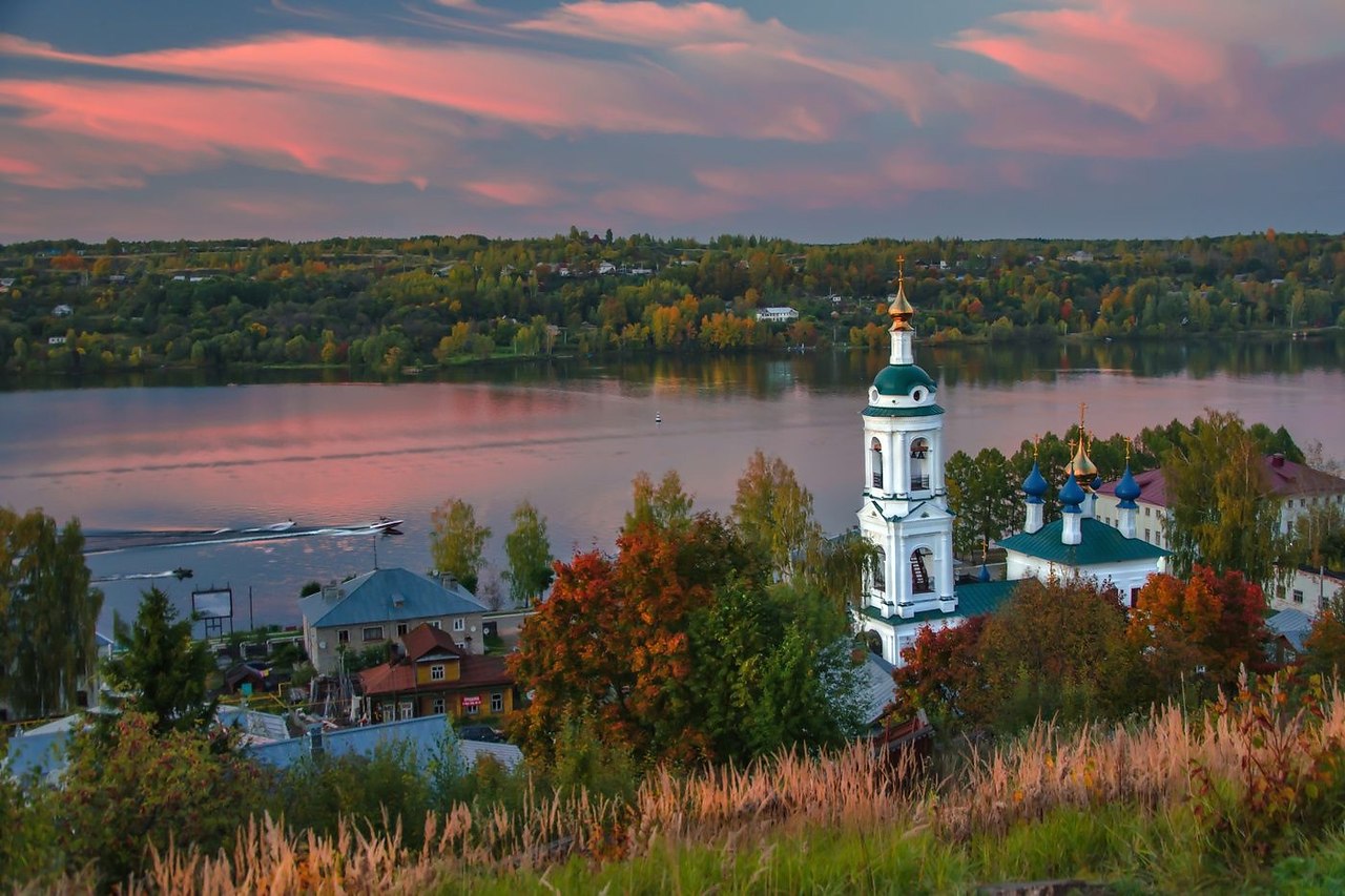 храмы на волге