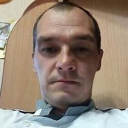 Владимир, Киров, 42 года