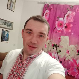 Виталий, 39 лет, Долинская