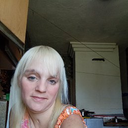 Елена, 29, Тавричанка