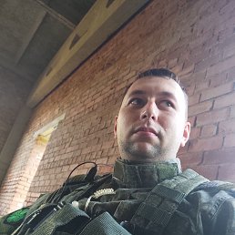 Иван, 29, Нижняя Тура