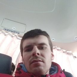 Владимир, 26, Гайны
