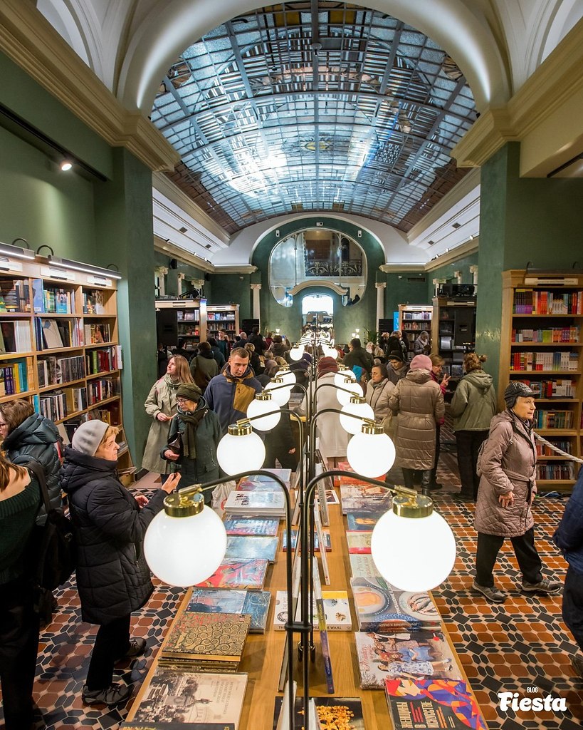 Дом зингера в санкт петербурге книжный магазин