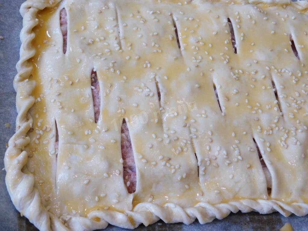 Пирог с из слоеного теста рецепт с фото пошагово в духовке