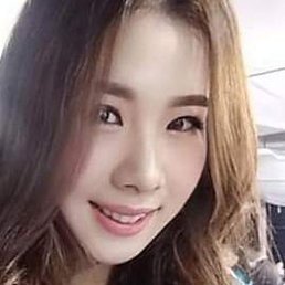 Ke, 24 , Los Angeles
