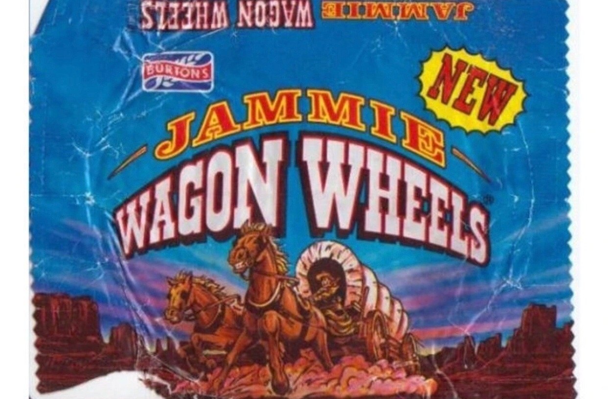 Вагон вилс. Wagon Wheels печенье 90-х. Wagon Wheels печенье реклама 90-х. Вагон Вилс печенье 90е. Wagon Wheels из 90х.