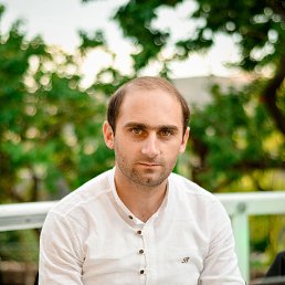 Narek, 30 , 
