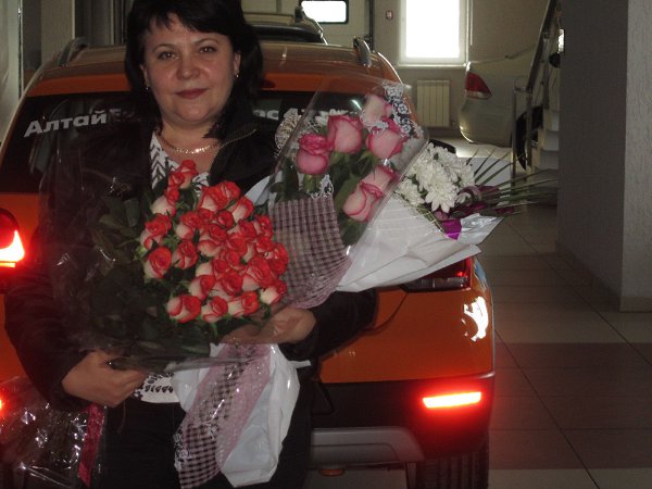 :  )) " "   ))) - lina, 54 , 