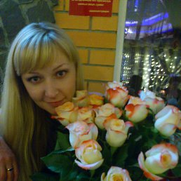 Lena, 39 , -