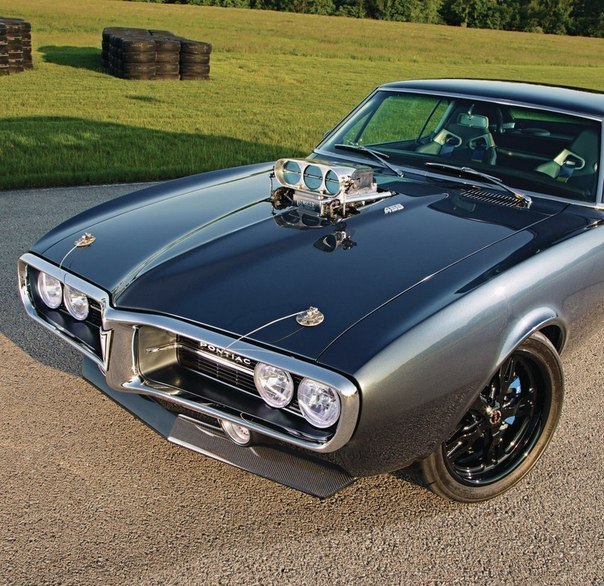 1967 Pontiac Firebird - 2