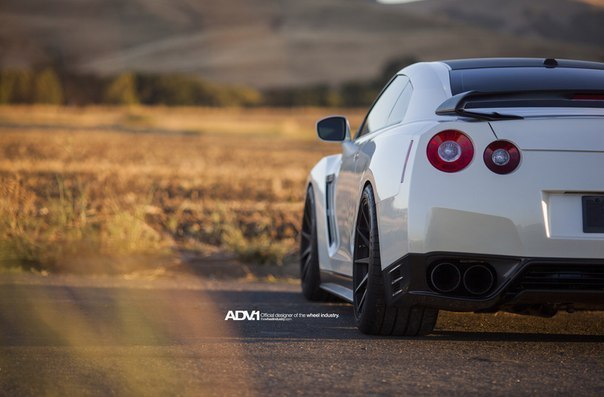 Nissan GT-R. - 3