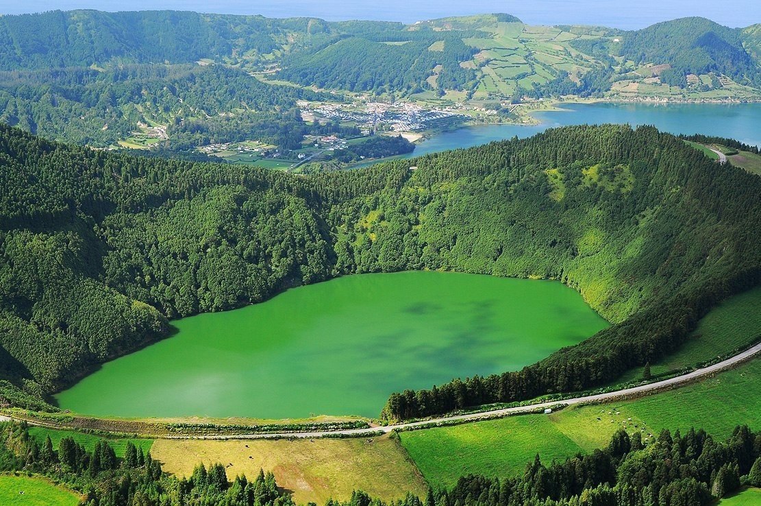    , . #@travel.blog