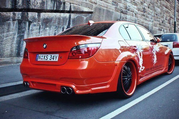 BMW Series ))) - 5
