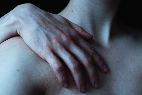 Руки как зеркало мыслей. Руки, как и другие части тела, иногда говорят о человеке, его мыслях и ...