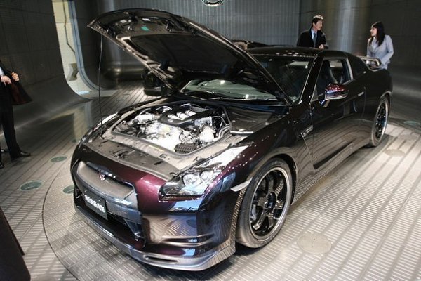 Nissan GT-R Spec V - 7