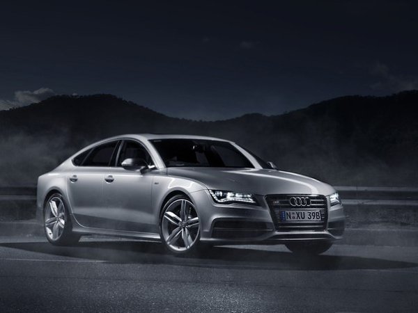 Audi S7. Хэтчбек класса E 3997000 руб./123 000 $ базовая комплектация* 4.0 TFSI Quattro ... - 4