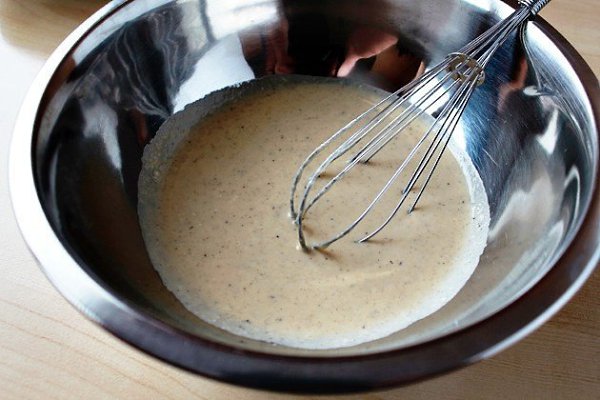 Оладушки с брокколи и сыром. Ингредиенты брокколи 1 шт. измельченный чеснок 1/4 ст. л. куриное яйцо ... - 4