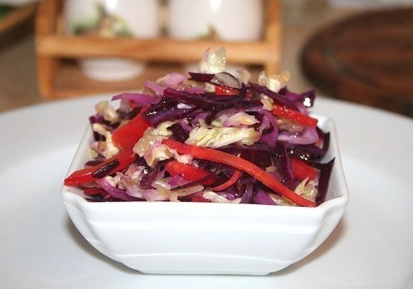 Салат «Три капусты». 40кк/100гр. 60кк/1порция. Очень вкусный и лёгкий салат, отлично подойдёт тем ...