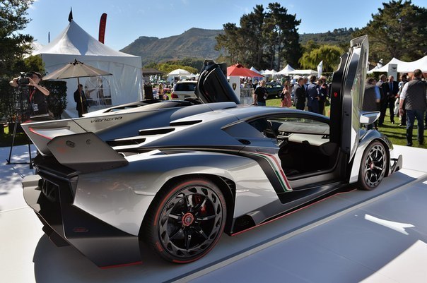 Lamborghini Veneno.  V12   6,5   750 ..    2,8 . ... - 4