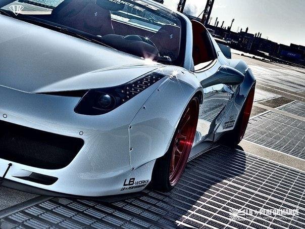 Ferrari 458 Spider. - 3