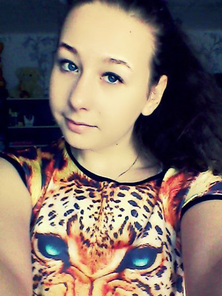 Pin by Вики Камайлова on валя карнавал Square sunglasses women, Sunglasses women