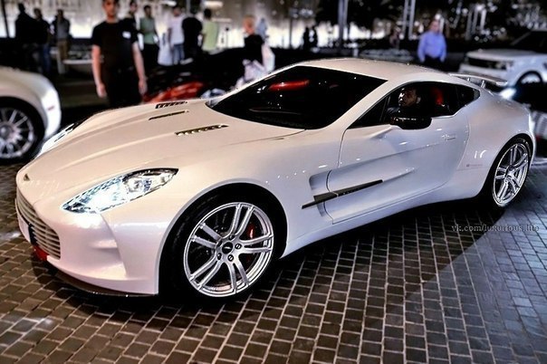 Aston Martin One-77 Q-Series.