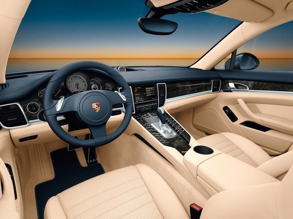 Porsche Panamera - 3